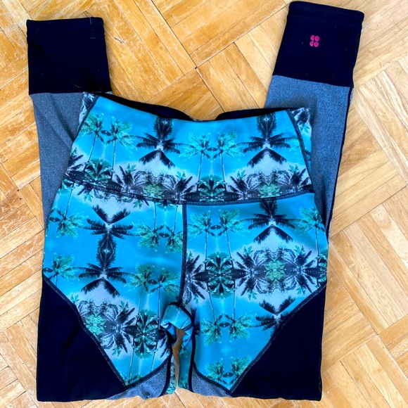 Sweaty Betty Urdhva REVERSE-ABLE legging - Picture 5 of 7